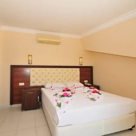 Ξενοδοχείο με διαμερίσματα Ozturk